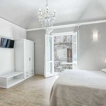 Aparthotel Residenza Le Zagare 3*
